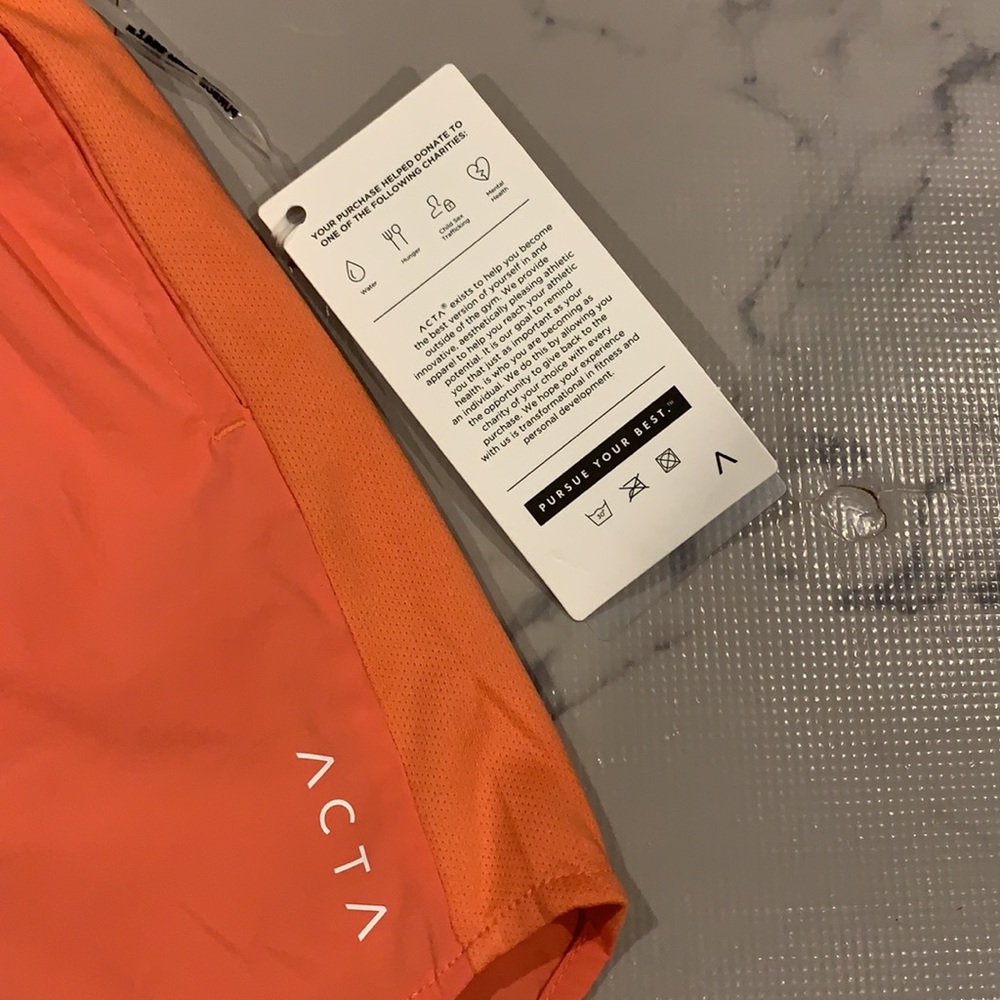 ACTA high waisted running shorts - Picture 2 of 5